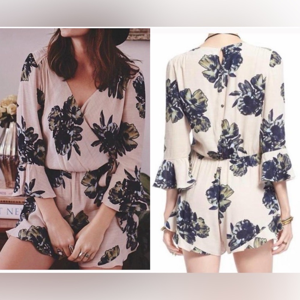 Free People Floral V-neck boho bohemian romper with buttoned back, size XS